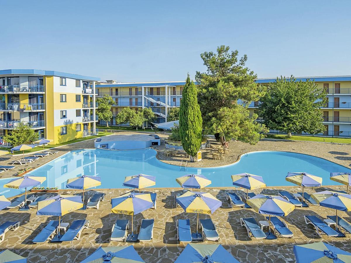Hotel Azurro Pantai Sunny Luaran gambar