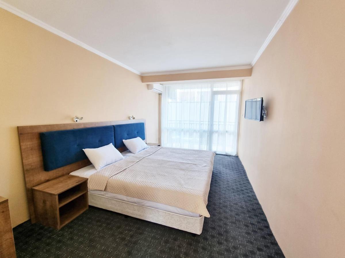 Hotel Azurro Pantai Sunny Luaran gambar