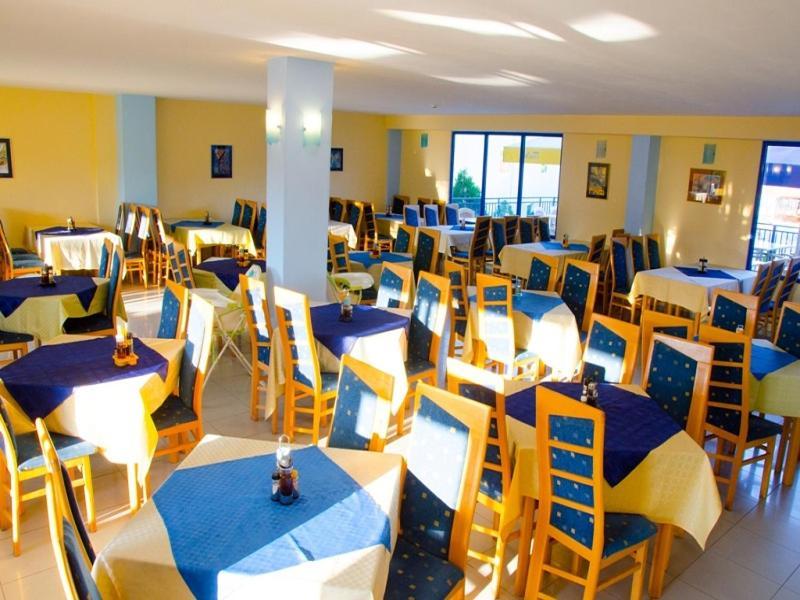 Hotel Azurro Pantai Sunny Luaran gambar