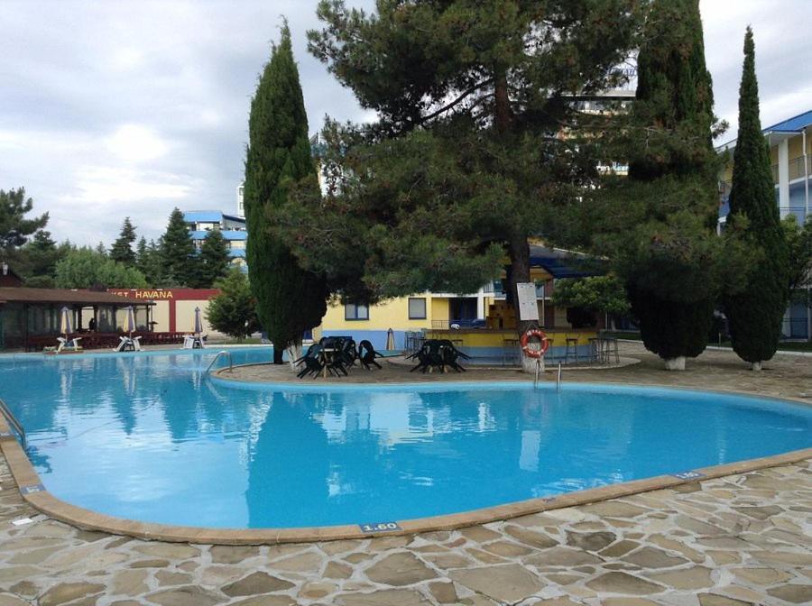 Hotel Azurro Pantai Sunny Luaran gambar