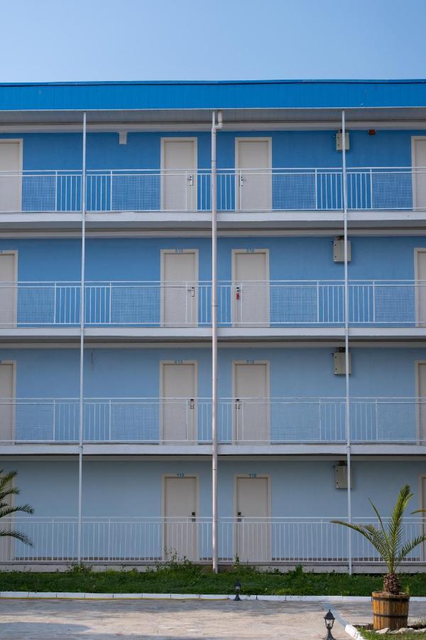 Hotel Azurro Pantai Sunny Luaran gambar