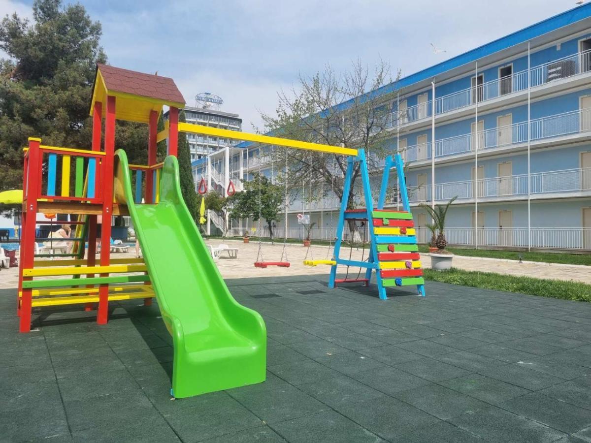 Hotel Azurro Pantai Sunny Luaran gambar